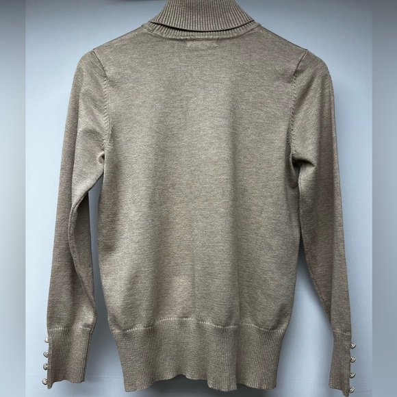 Tan Oatmeal Turtleneck Sweater by Retrology Size Medium - Picture 6 of 7